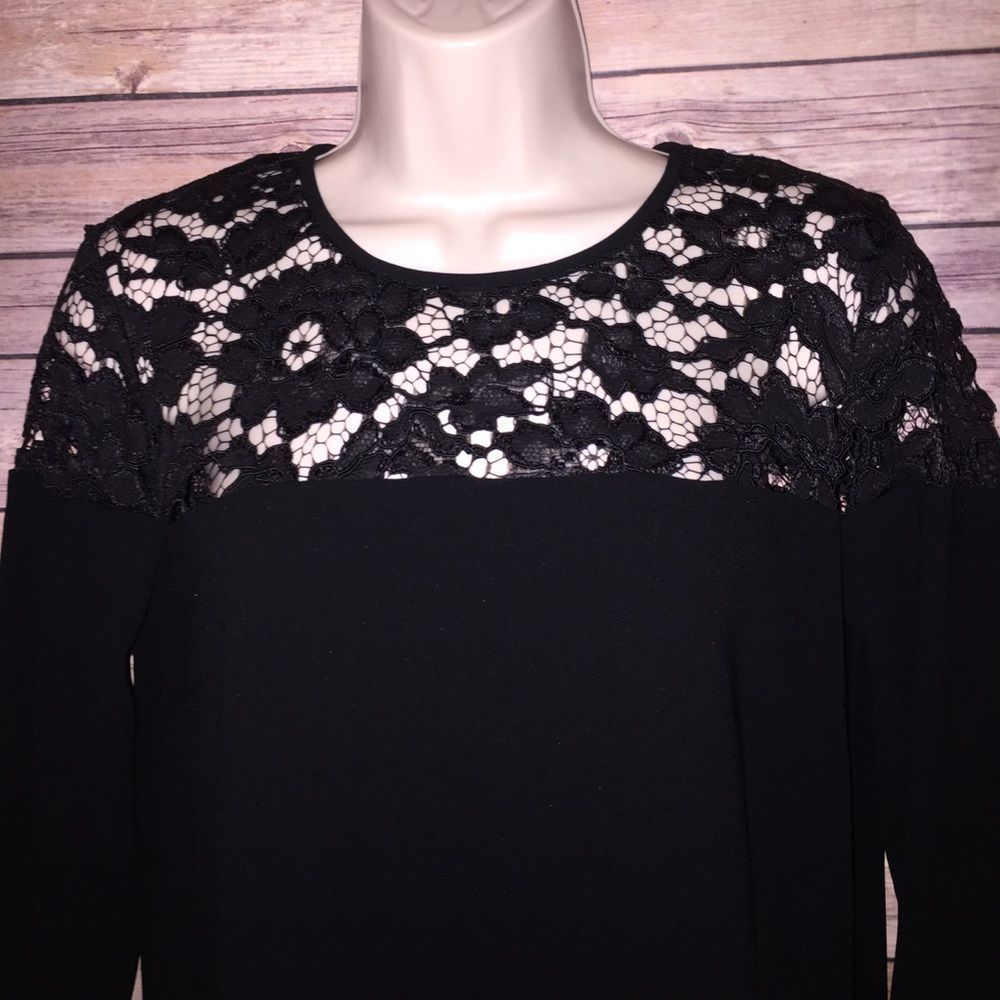 🎉SALE🎉 DKNY Donna Karan Black Lace Dress Size 2 - Picture 2 of 3